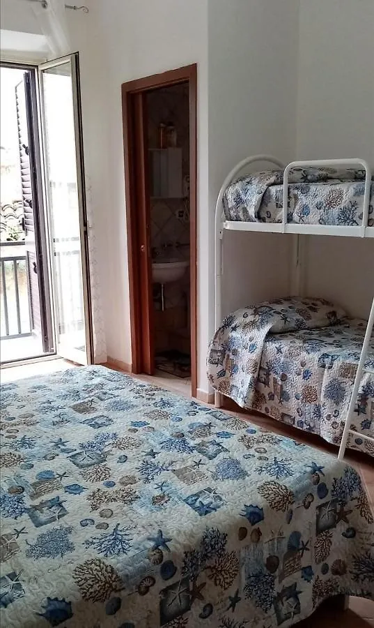 La Casa Dei Nonni Piano Terra Hotel Montallegro Guest house